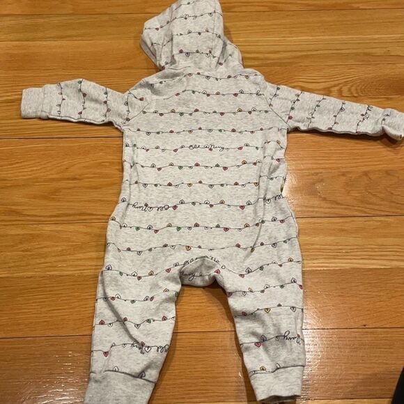 OLD NAVY - 6-12 m one piece with hoodie - Picture 7 of 7